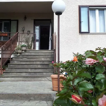 Camera Degli Affreschi Bed & Breakfast Felegara
