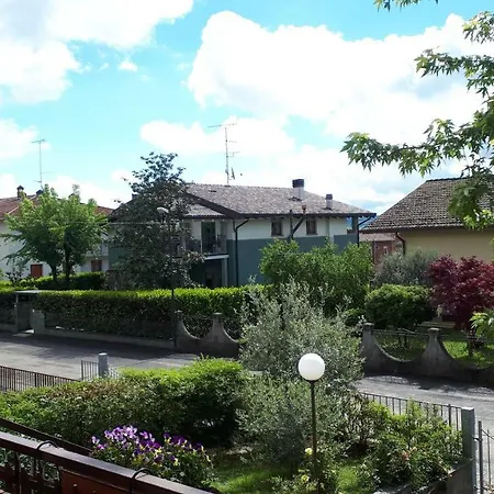 Camera Degli Affreschi Bed & Breakfast Felegara